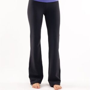 🐢 Lululemon Hip To Be Zen Crop Leggings